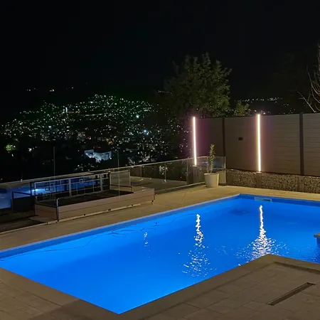 White House Villa